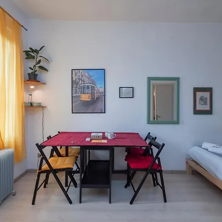 Xenia Apartments - Luminous Studio At Navigli Tram Theme-2